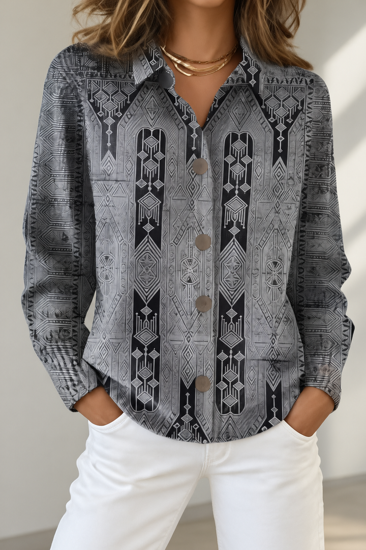 Schwarz-Weiß Damenstrickjacke mit Ethnomuster
