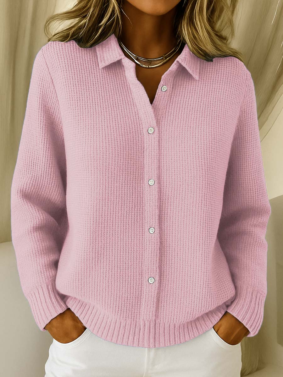 Klassische Damen-Strickjacke mit Knöpfen