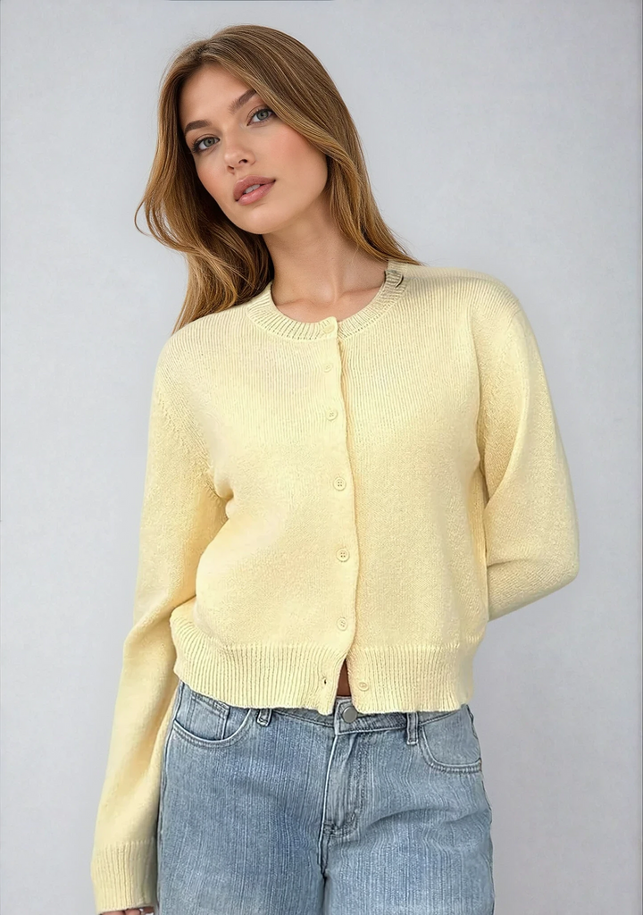 Klassische Damen-Strickjacke mit Rundhalsausschnitt