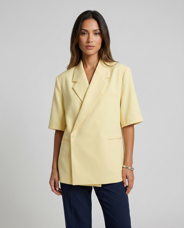 Eleganter Oversize-Blazer für den Sommer