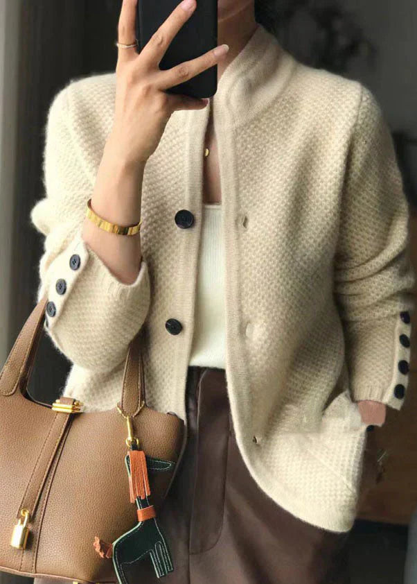 Sanfter Strick-Pullover mit offenem Frontdesign