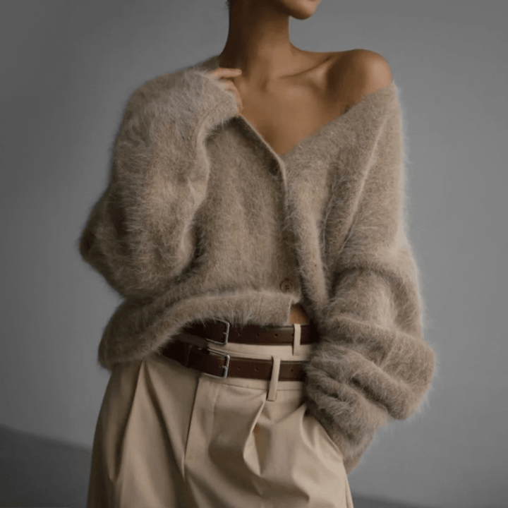 Flauschiger Damen-Cardigan mit V-Ausschnitt