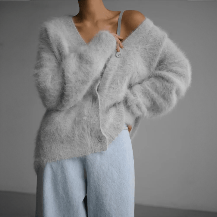 Flauschiger Damen-Cardigan mit V-Ausschnitt
