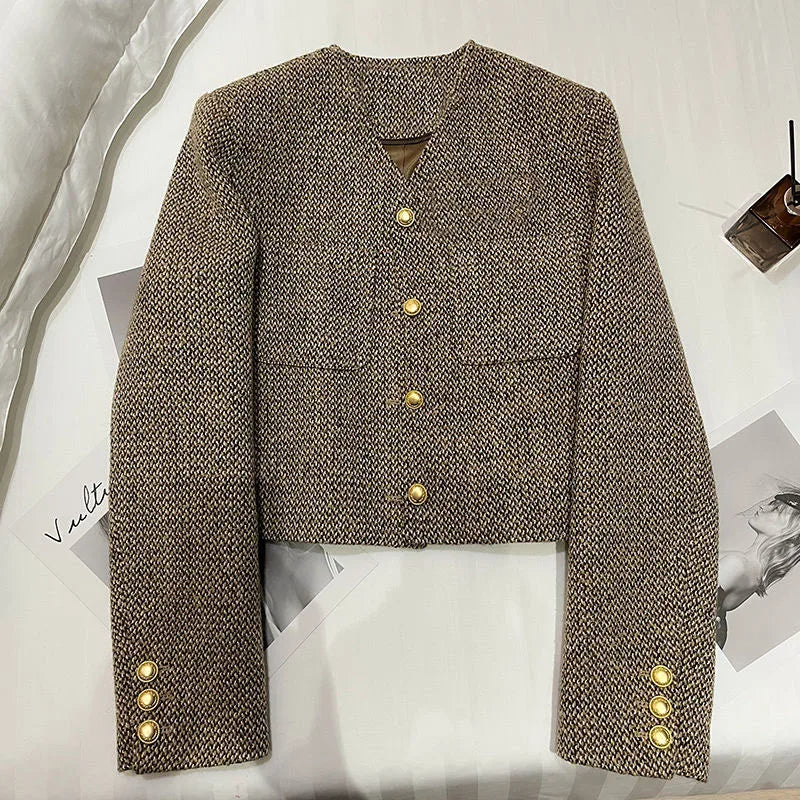 Kurzer Boxy Blazer – Tweed-Jacke mit goldenen Knöpfen