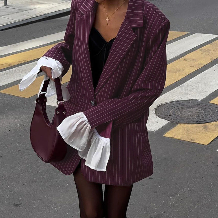 Eleganter gestreifter Blazer mit Revers