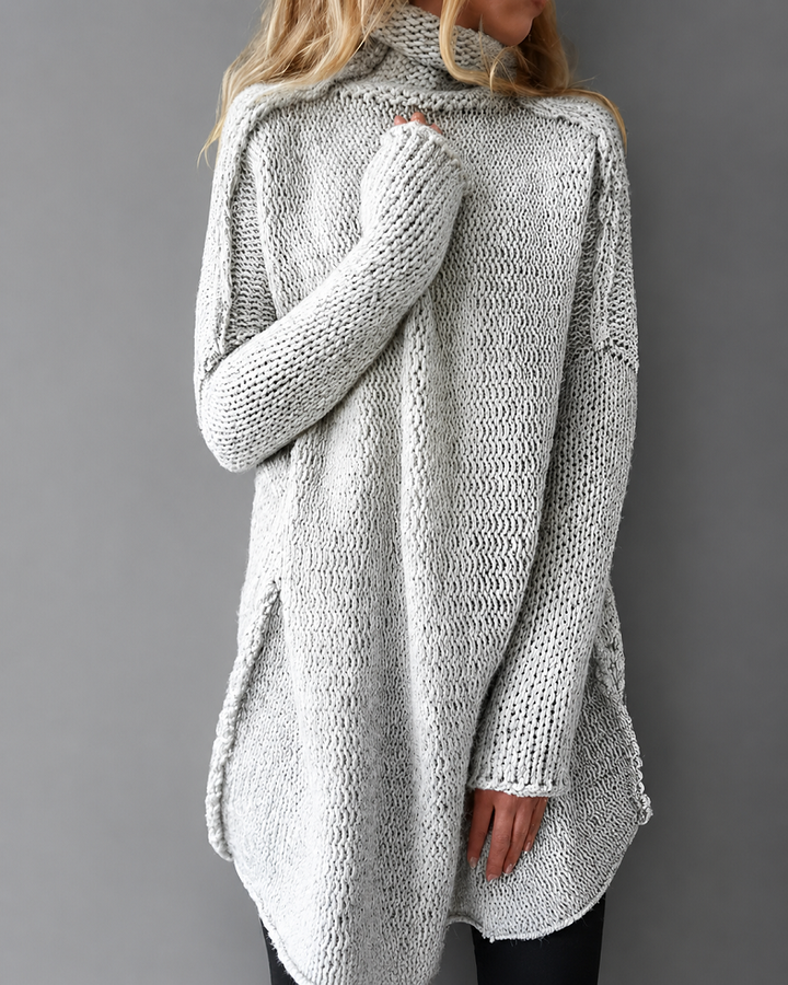 Gemütlicher langer Damenstrickpullover | Hellgrau